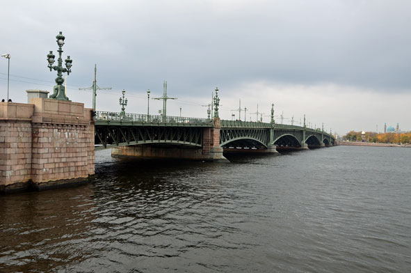 Троицкий мост