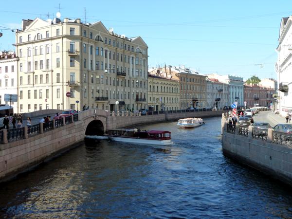 Экскурсии в Санкт-Петербург в августе