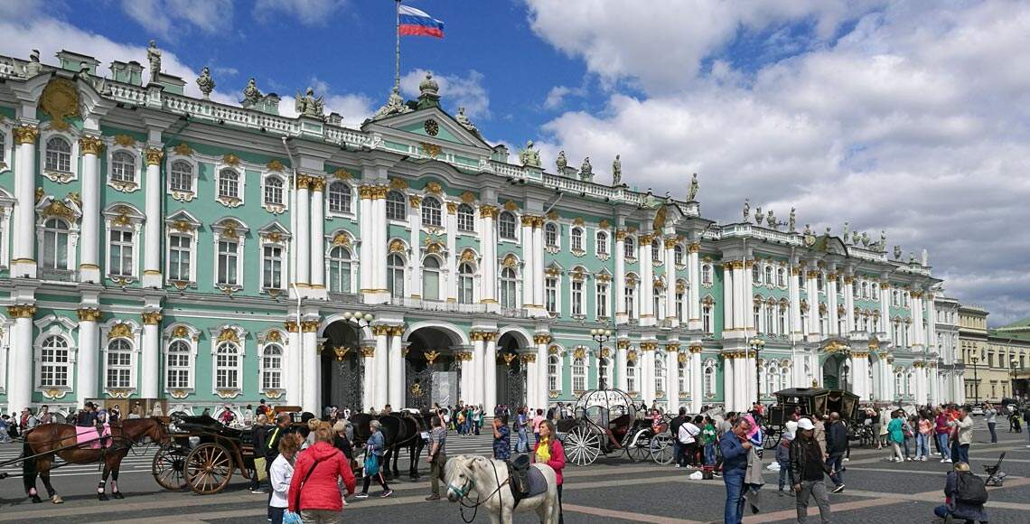 Экскурсии по Санкт-Петербургу и пригородам.